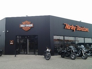 HARLEY DAVIDSON